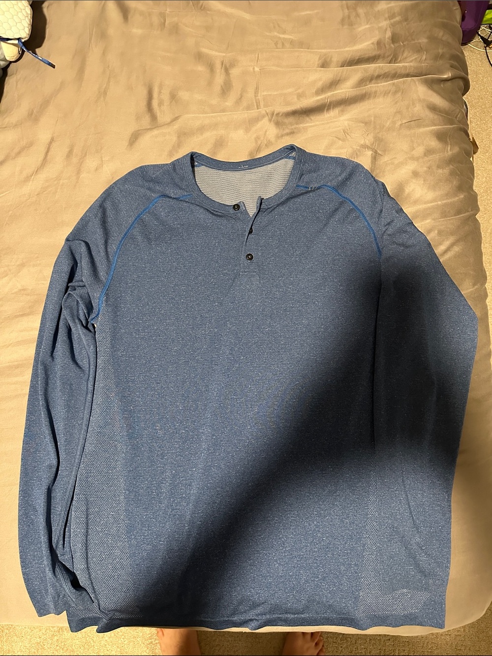 Lululemon Athletica Men's Blue Henley Long-Sleeve Performance Shirt